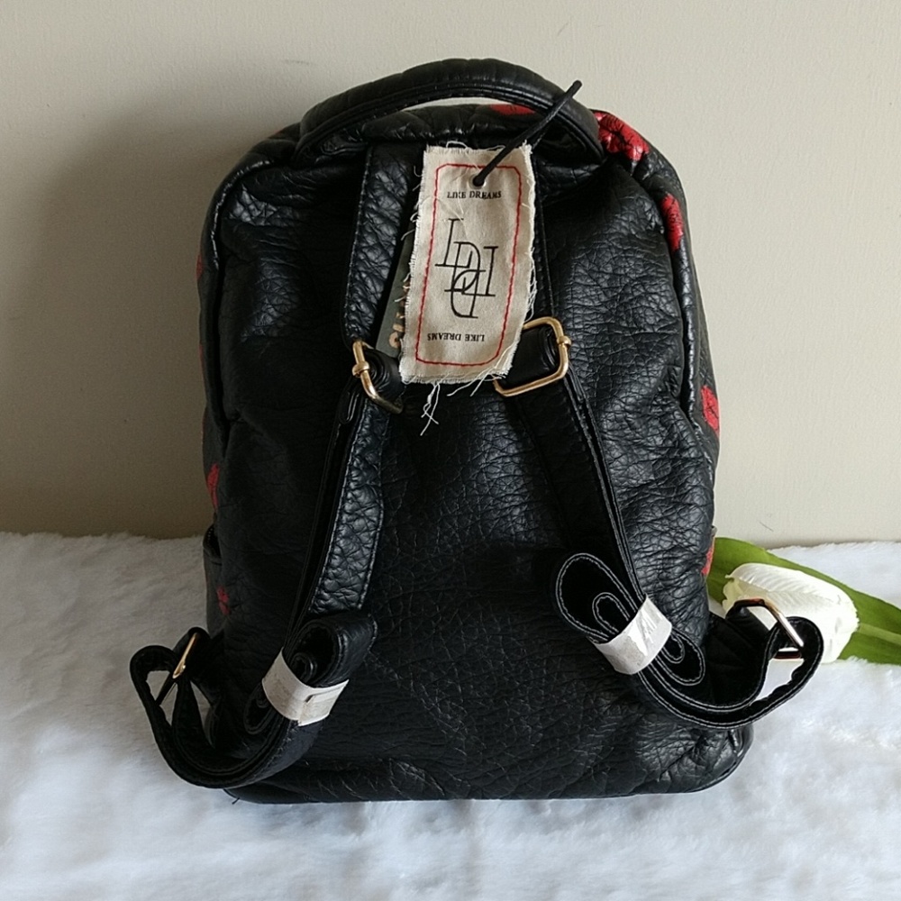 ❌🌺BEAUTIFUL LIKE DREAMS BACKPACK.nwt - Picture 4 of 7